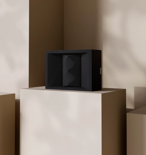 Spitfire Q 4-3, Black