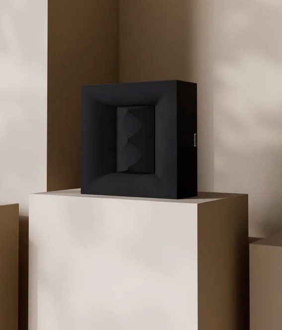 Spitfire Q 6-3, Black